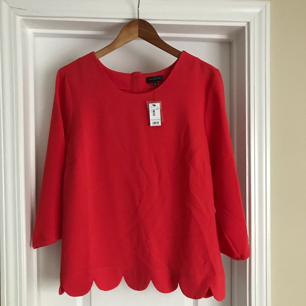 🆕 The Limited coral, scalloped hem blouse, L